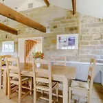 Holiday home The Wheel House Potto